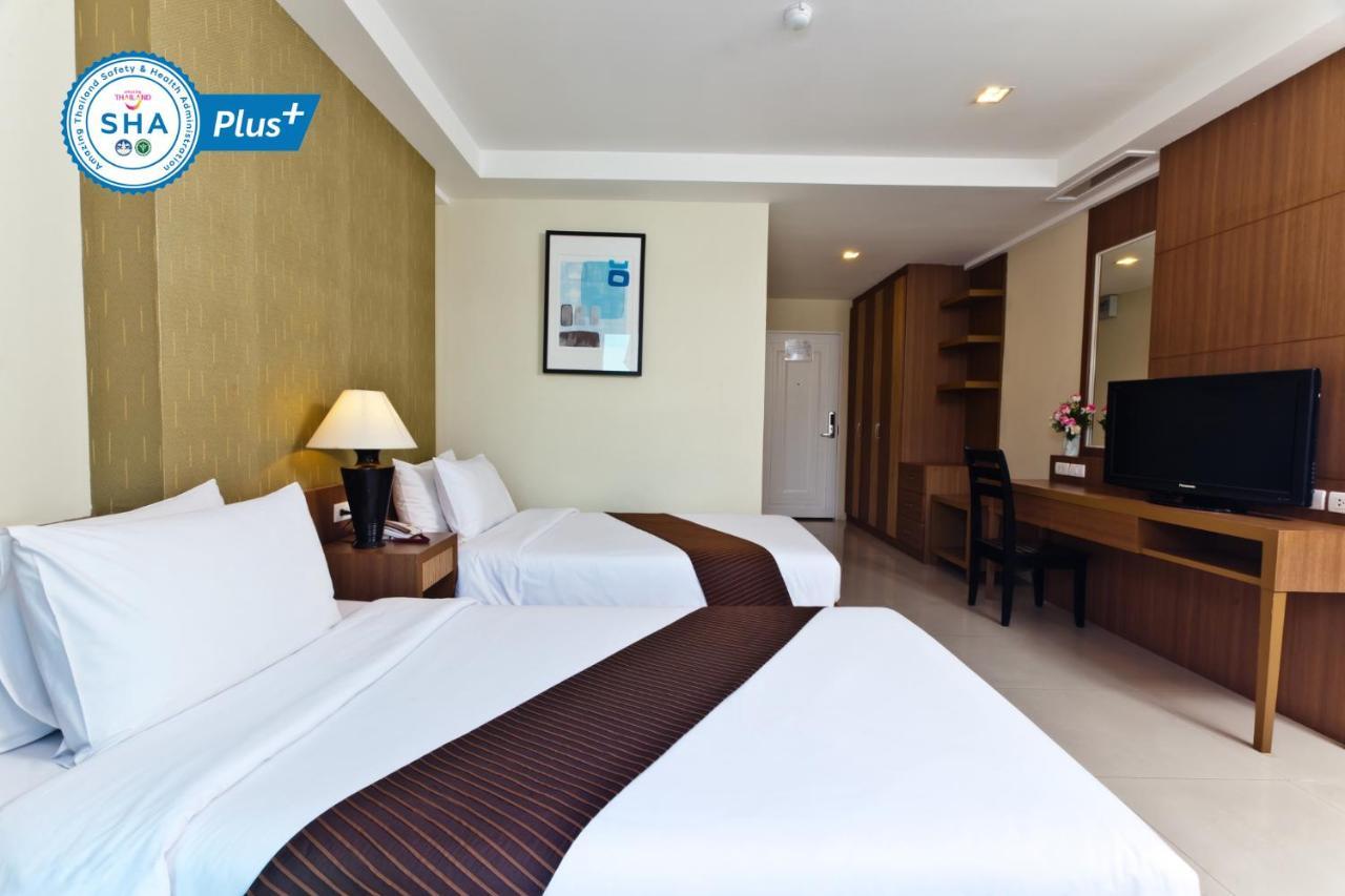The Platinum Suite Банкок Екстериор снимка