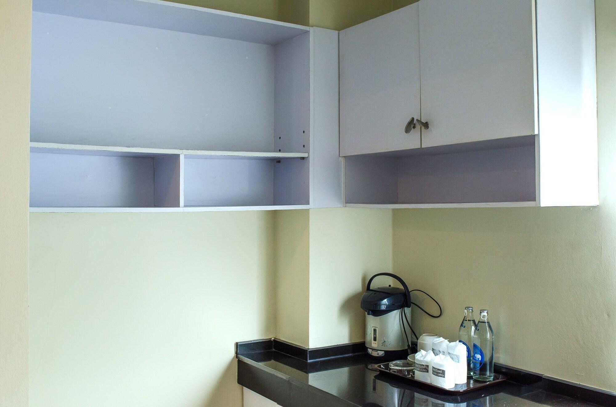 The Platinum Suite Банкок Екстериор снимка